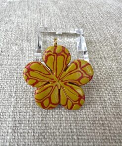 Alternative view of Colgante  Ocre