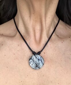 Colgante Gris